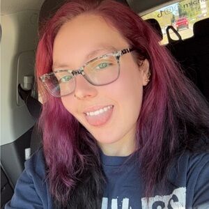 Meet your posher Michala